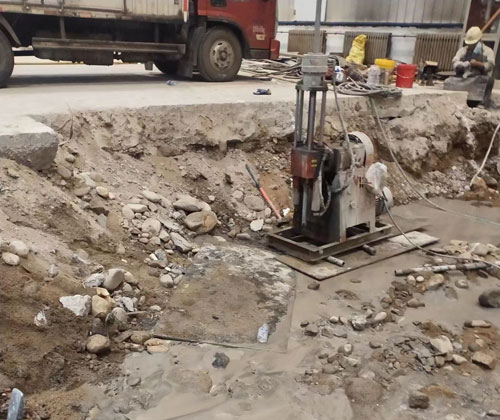 振安公路下沉压浆